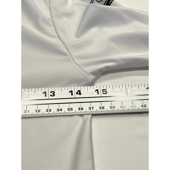 O'Neill Youth Basic Skins 50+ Long-Sleeve Sun Shirt Rash Guard Size 10 White - Picture 7 of 10